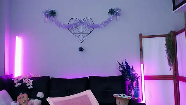 Wildorchid  online show from December 15, 2024, 9:13 am