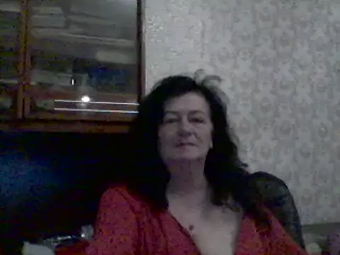 GypsiQueen2 online show from March 8, 2025, 6:37 pm