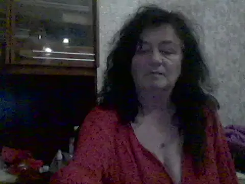 GypsiQueen2 online show from March 21, 2025, 6:18 pm