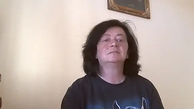 GypsiQueen2 online show from May 4, 2026, 3:08 pm
