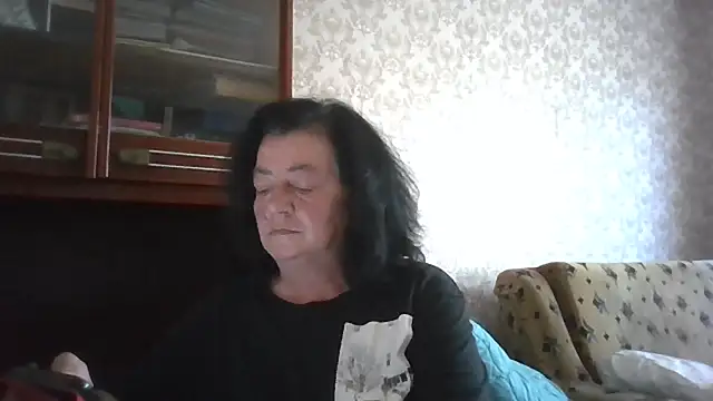 GypsiQueen2 online show from July 1, 2026, 5:53 am