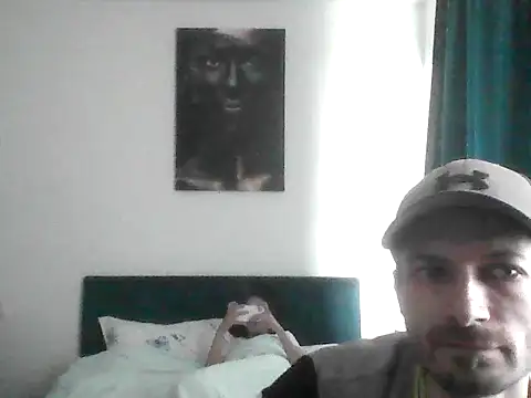 Hadrian2 online show from April 18, 2026, 11:14 am