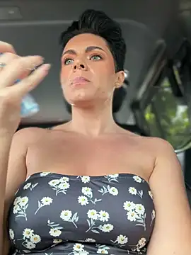 LukeLouHarvey online show from February 12, 2026, 4:18 am