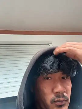 juniiorre online show from October 9, 2025, 11:52 am