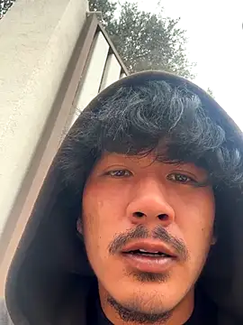 juniiorre online show from October 29, 2025, 11:56 am