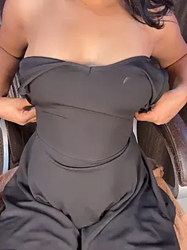 Snapshot of SCHOOL_Girl_0 chatting on February 16, 2025, 11:49 am SCHOOL Girl 0 online show from February 16, 2025, 11:49 am