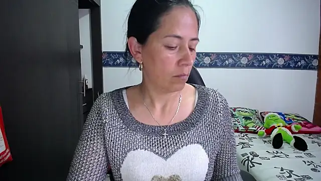 sharoon cheerry online show from December 2, 2025, 12:32 pm