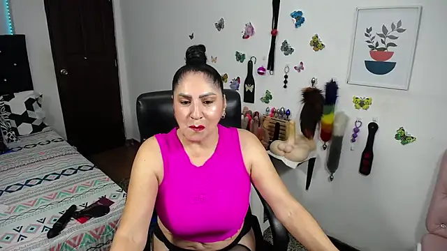 mature bigboobs10 online show from December 16, 2025, 3:44 am