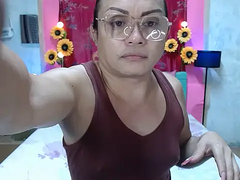 UrAsianPrincessDanie online show from June 3, 2026, 7:08 pm
