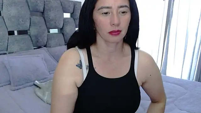 sara hott 1 online show from September 10, 2025, 7:47 pm