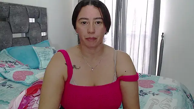 sara hott 1 online show from March 4, 2026, 6:36 pm