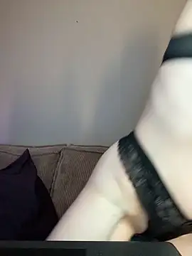 Snapshot of hades4ness chatting on January 24, 2025, 1:14 pm hades4ness online show from January 24, 2025, 1:14 pm