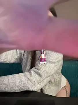 Snapshot of hades4ness chatting on March 3, 2025, 12:27 pm hades4ness online show from March 3, 2025, 12:27 pm