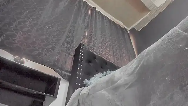 amareto queen online show from January 9, 2026, 8:21 pm