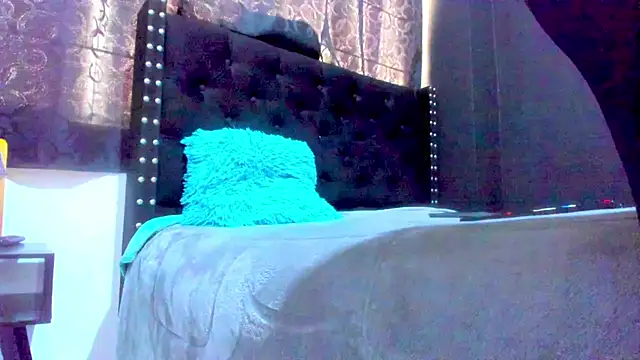 amareto queen online show from February 15, 2026, 7:21 pm