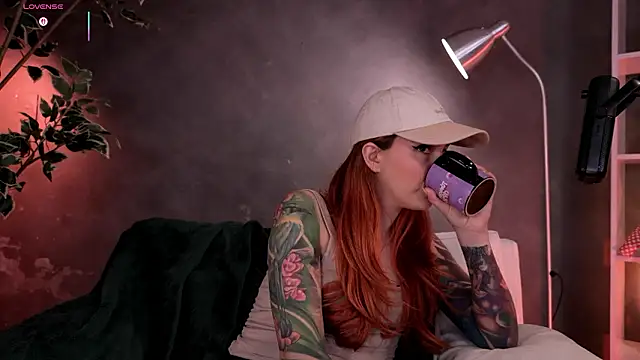 RedJasmine  online show from February 28, 2026, 12:33 am