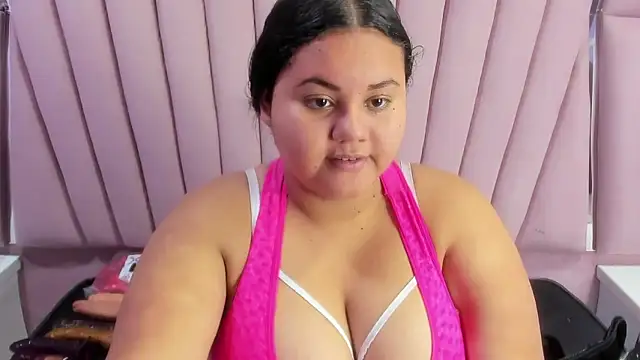 Snapshot of ValenTitis chatting on December 6, 2024, 2:57 am ValenTitis online show from December 6, 2024, 2:57 am