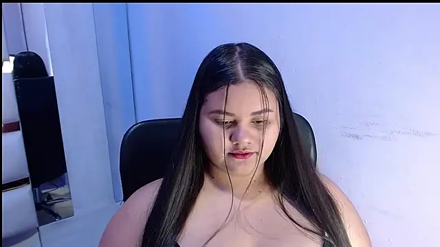 Snapshot of ValenTitis chatting on October 2, 2025, 8:38 pm ValenTitis online show from October 2, 2025, 8:38 pm