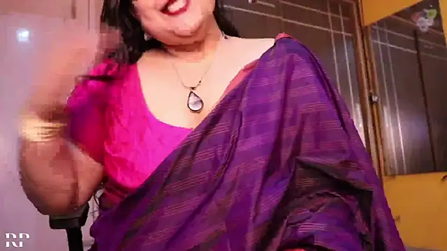 Snapshot of AgniPriya chatting on February 14, 2025, 6:08 pm AgniPriya online show from February 14, 2025, 6:08 pm