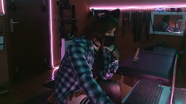 Ginny-the-bdsm-nympho online show from March 15, 2026, 6:14 pm