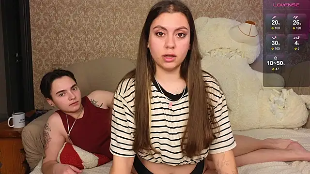 twobabesweet online show from September 25, 2025, 2:48 am