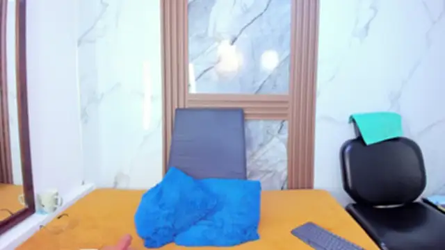 HannyMansonh online show from November 16, 2025, 3:45 am