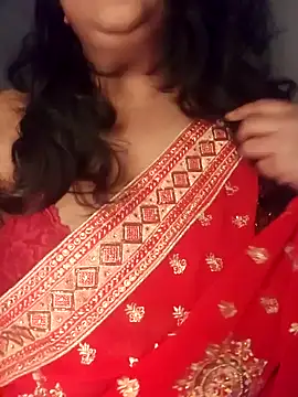 Snapshot of sassy_horny chatting on December 15, 2024, 6:48 pm sassy horny online show from December 15, 2024, 6:48 pm