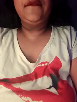 Snapshot of sassy_horny chatting on March 13, 2025, 1:32 am sassy horny online show from March 13, 2025, 1:32 am