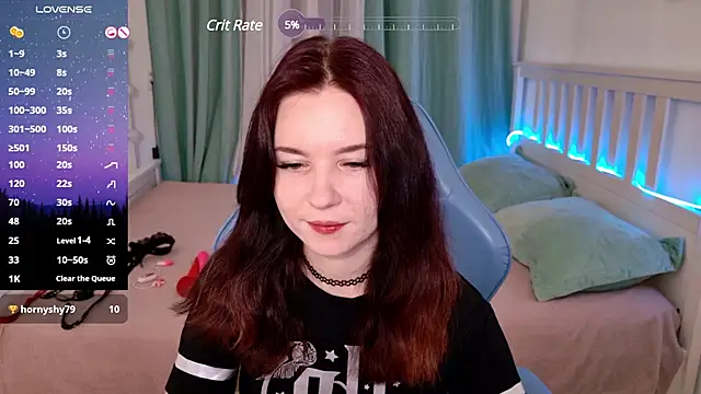 Snapshot of LissMoon chatting on December 9, 2024, 1:02 pm LissMoon online show from December 9, 2024, 1:02 pm