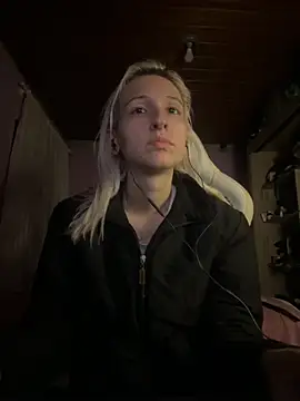 bunnydark00 online show from September 12, 2025, 11:48 pm