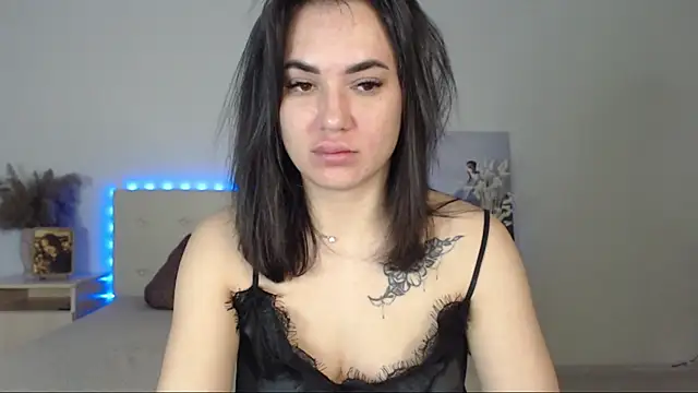 RoxannePure online show from March 3, 2025, 2:04 am