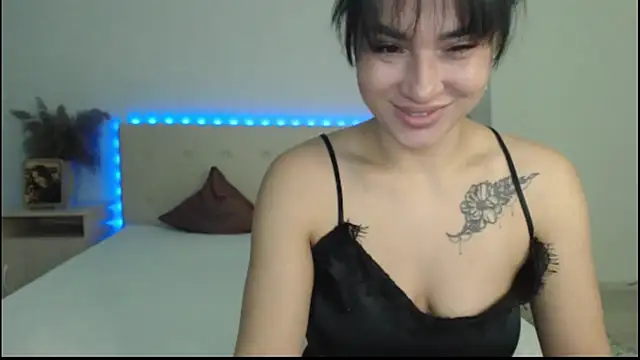 RoxannePure online show from October 3, 2025, 3:47 am