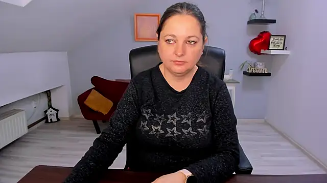 LollaGirl online show from March 30, 2026, 3:18 am