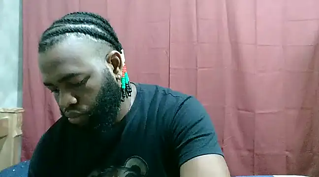 2ocmaxi online show from February 15, 2025, 10:21 pm