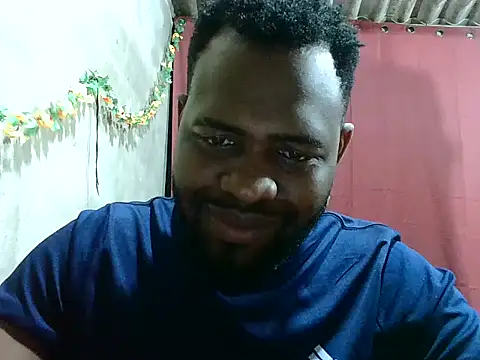 2ocmaxi online show from October 9, 2025, 3:04 am