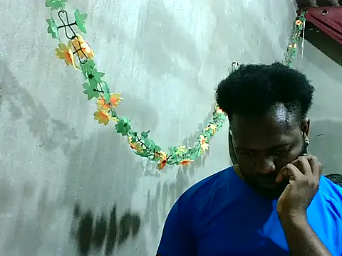 2ocmaxi online show from March 10, 2026, 3:00 am