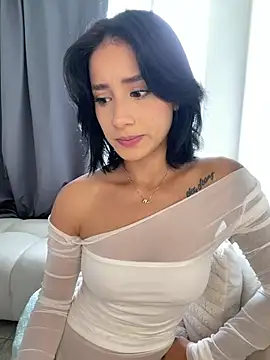 Snapshot of Ale_Lewis chatting on February 10, 2025, 9:15 pm Ale Lewis online show from February 10, 2025, 9:15 pm