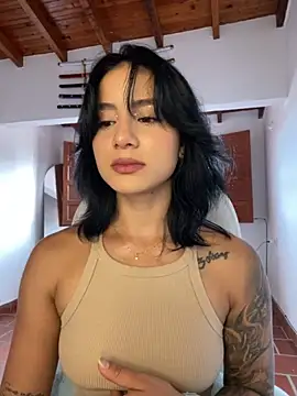 Ale Lewis online show from November 24, 2025, 7:24 pm