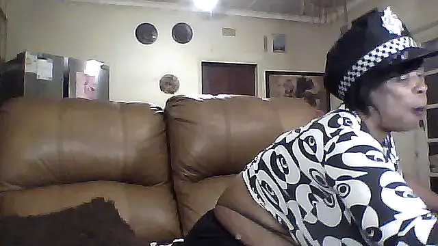 Gucci Bx online show from October 14, 2025, 10:21 pm