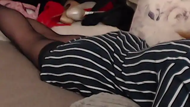 AylyneRichards online show from February 15, 2025, 12:48 am