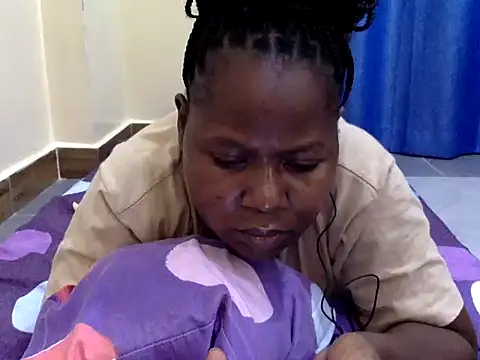 10sexymelo69  online show from April 12, 2026, 11:26 am