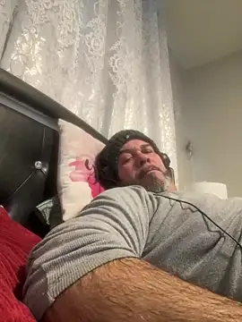 Cristian-Brayan online show from February 1, 2026, 6:28 pm