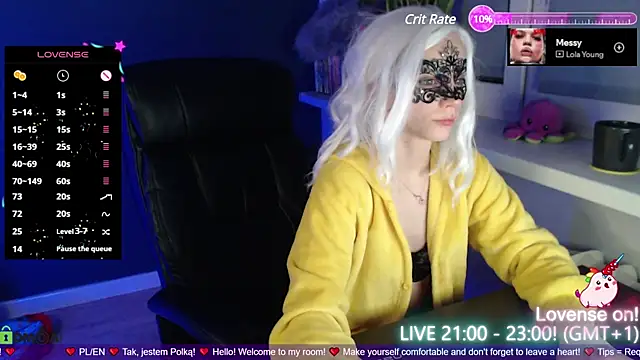 strawberry muffin online show from January 8, 2025, 8:29 pm