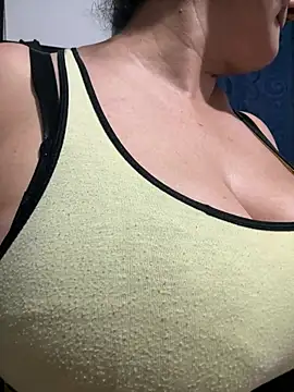 gabiTetas online show from April 5, 2026, 9:01 pm