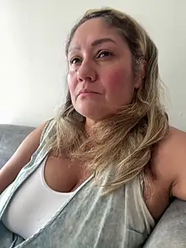 gabiTetas online show from May 19, 2026, 6:36 pm