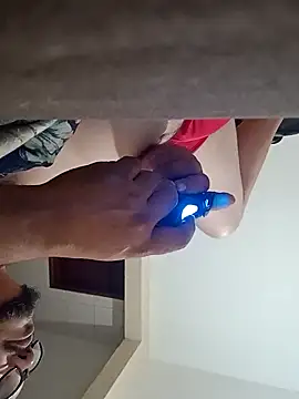 Snapshot of RobertoBuzios22 chatting on January 22, 2025, 9:54 pm RobertoBuzios22 online show from January 22, 2025, 9:54 pm