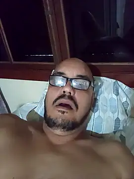 Snapshot of RobertoBuzios22 chatting on September 26, 2025, 8:24 pm RobertoBuzios22 online show from September 26, 2025, 8:24 pm