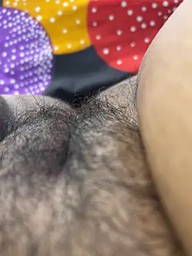 Sexyvarsha143 online show from December 18, 2025, 9:59 am