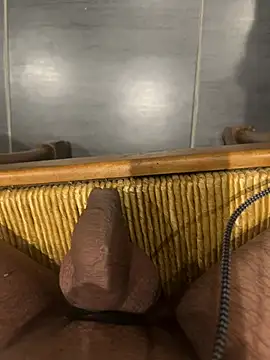 mattexhibe online show from April 22, 2026, 11:50 pm