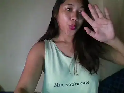  smiling4u  online show from April 3, 2026, 6:33 am